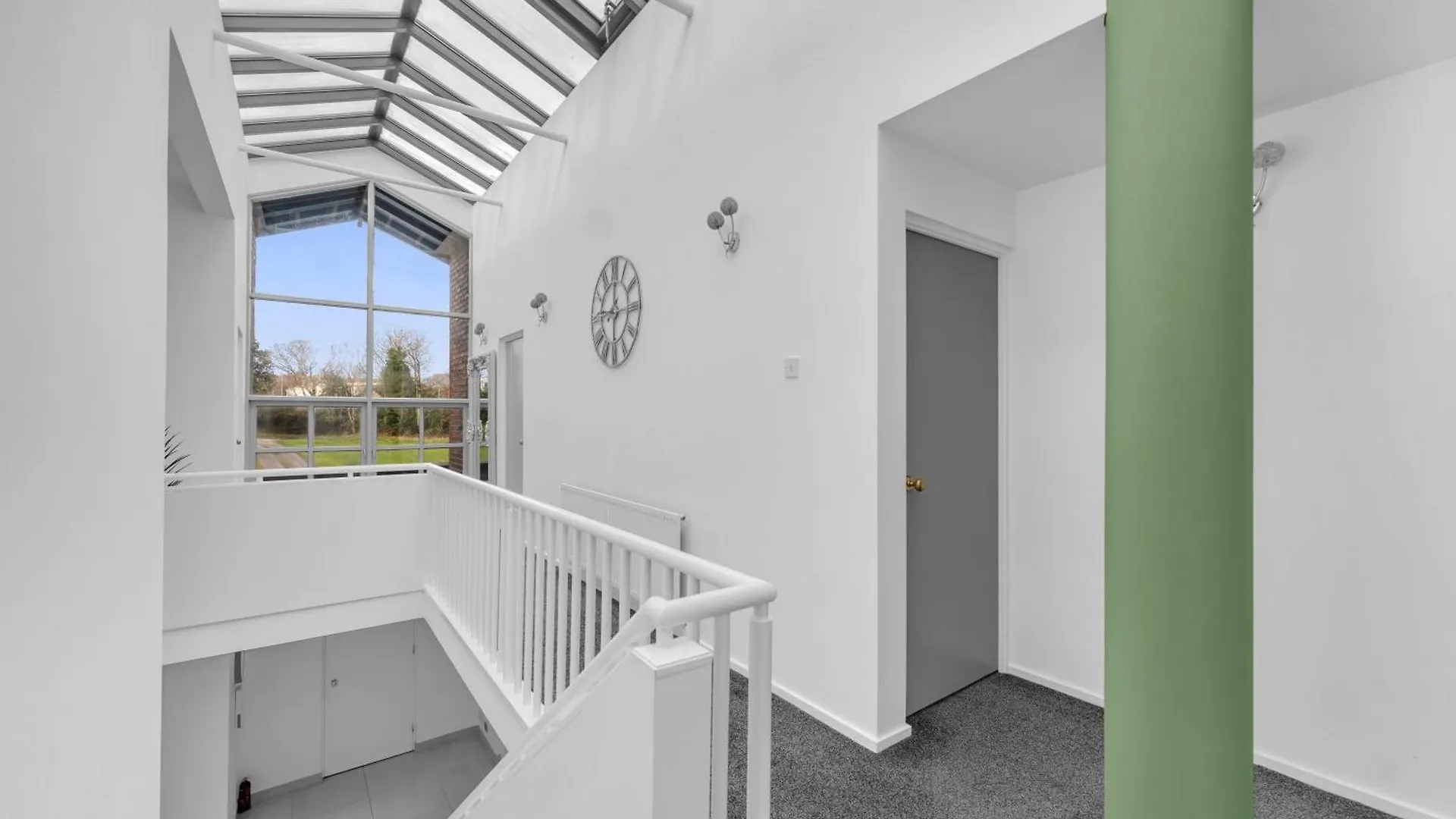 Manchester House Retreat - Sleeps 18 Holiday home
