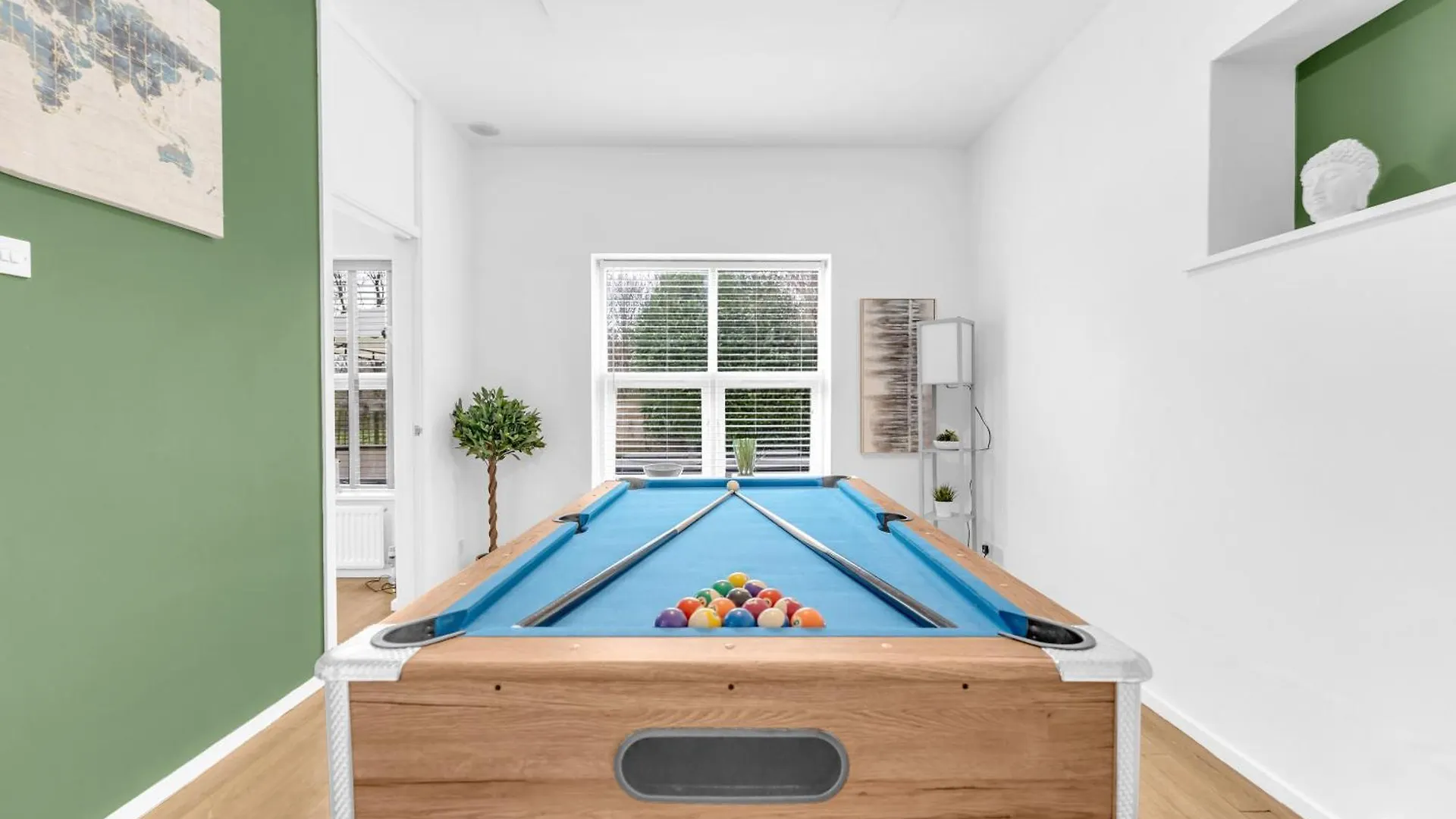 Holiday home Manchester House Retreat - Sleeps 18 United Kingdom