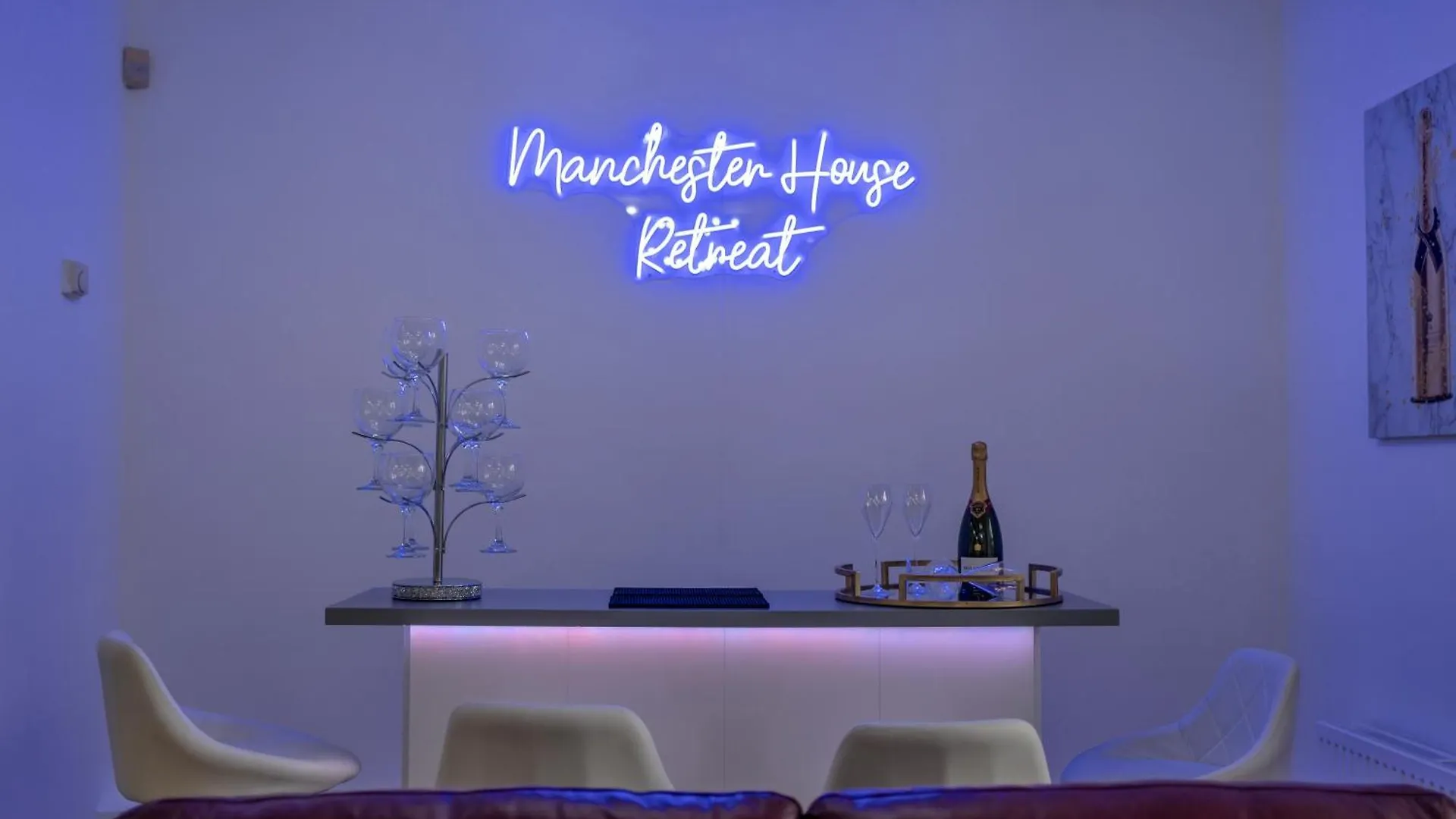 Holiday home Manchester House Retreat - Sleeps 18
