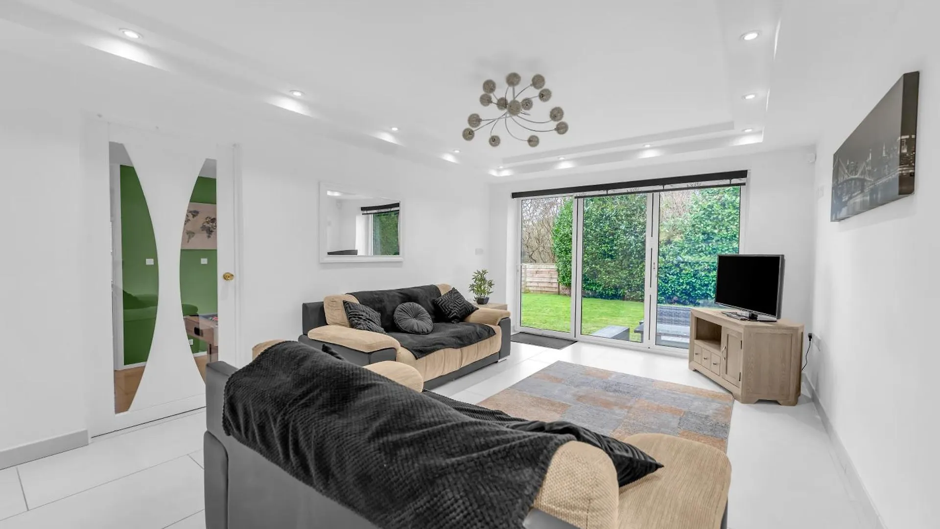 Manchester House Retreat - Sleeps 18 United Kingdom